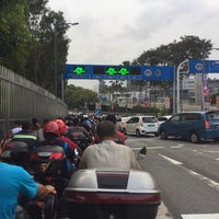 Photo taken at Woodlands Checkpoint Viaduct by Mohammad Nur Ariff M. on 8/1/2017