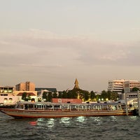 Photo taken at ท่าเรือท่ารถไฟ (Thonburi Railway Pier) N11 by Papassra N. on 2/12/2020