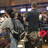 Photo taken at Singapore Airlines (SQ) Check-in Counter by Leong T. on 11/3/2017