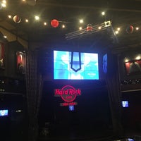 Photo taken at Hard Rock Cafe by Lucy S. on 9/24/2018