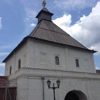 Photo taken at Тайницкая башня by Валерон on 8/5/2014
