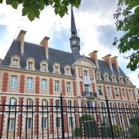 Photo taken at Lycée Pasteur by Jordy C. on 5/14/2017
