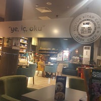 Foto tirada no(a) Serin Kültür Kitap &amp;amp; Kafe por Tanla S. em 10/2/2017