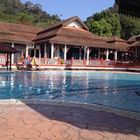 Poolside Teluk Dalam Resort