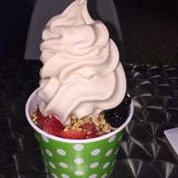 Foto tirada no(a) Fiji Yogurt por spaghetti j. em 12/16/2017