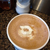 4/16/2014에 Ruby C.님이 Peet&amp;#39;s Coffee &amp;amp; Tea에서 찍은 사진