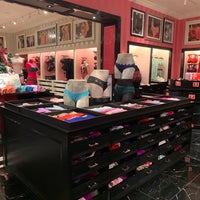 Photo taken at Victoria&amp;#39;s Secret PINK by Rico N. on 1/1/2019