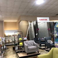Photo taken at HomeGoods by Rico N. on 6/24/2018