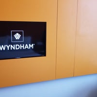 รูปภาพถ่ายที่ Days Hotel by Wyndham โดย こーた เมื่อ 9/20/2019