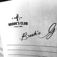 Foto tirada no(a) Brook&amp;#39;s Club por Ralitsa A. em 6/14/2014