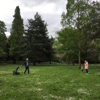 Photo taken at Museum Gardens by Marina S. on 5/6/2019