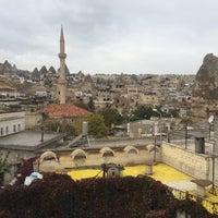 Photo taken at Caravanserai Cave Hotel by ❤️ Tuğçe ❤️ T. on 10/20/2018
