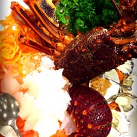 รูปภาพถ่ายที่ Golden Century Seafood Restaurant โดย Andy L. เมื่อ 2/26/2015