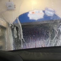 2/26/2018 tarihinde Marcy M.ziyaretçi tarafından Shield System Car Wash And Detail Center'de çekilen fotoğraf
