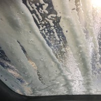 2/26/2018 tarihinde Marcy M.ziyaretçi tarafından Shield System Car Wash And Detail Center'de çekilen fotoğraf