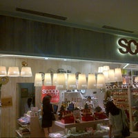 Photo taken at Scoop スクープ by Wahyu H. on 1/2/2013