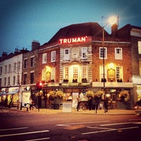 Снимок сделан в Old Spitalfields Market пользователем Priska 12/7/2012