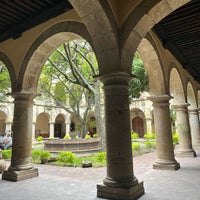 Foto diambil di Museo Regional de Guadalajara oleh Pau pada 9/18/2022