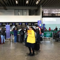 Photo taken at Check-in LATAM by Manoel F. on 7/14/2018