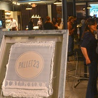 9/16/2013にPallet23がPallet23で撮った写真