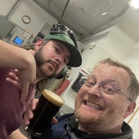 Das Foto wurde bei Wooden Legs Brewing Company von Seth K. am 4/21/2022 aufgenommen