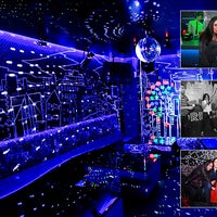 9/17/2013 tarihinde 5 Bar Karaoke &amp;amp; Loungeziyaretçi tarafından 5 Bar Karaoke &amp;amp; Lounge'de çekilen fotoğraf