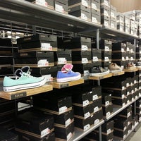 converse outlet paseo