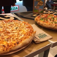 1/29/2017 tarihinde Merve Y.ziyaretçi tarafından New York Pizza'de çekilen fotoğraf