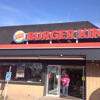 รูปภาพถ่ายที่ Burger King โดย Frank B. เมื่อ 4/20/2013