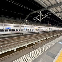 Photo taken at Platform 4 by Yoichi on 10/30/2022