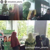 Photo taken at Jakarta Islamic Centre by SkinSolution Official on 12/4/2016