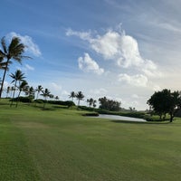 รูปภาพถ่ายที่ Poipu Bay Golf Course โดย Katsu N. เมื่อ 10/4/2018