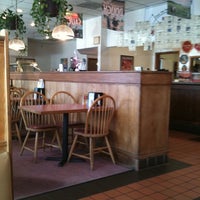 Round Table Pizza Pizza Place