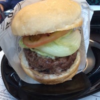 9/5/2015にGustavo Royo R.がStreet One Burger Beerで撮った写真