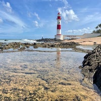 Photo taken at Praia de Itapuã by Eduardo C. on 6/25/2023