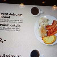 Photo taken at IKEA Bistro by Maurice S. on 11/12/2018