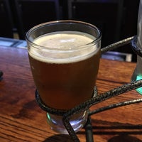 Снимок сделан в Humperdinks Restaurant &amp;amp; Brewpub - Greenville пользователем Heath A. 10/19/2018