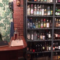 4/1/2017에 Jonathan V.님이 Duke&amp;#39;s Liquor Box에서 찍은 사진