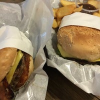 Photo taken at Bergs Gourmet Burgers by Kelly O. on 9/10/2016