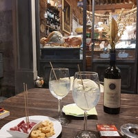 Photo taken at Enoteca Vanni by Ozy on 1/18/2024