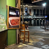Photo taken at Vezpa Pizzas by Felippe D. on 4/16/2024