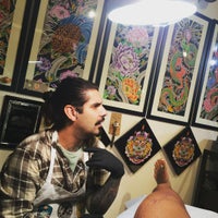 12/21/2015 tarihinde Enrique P.ziyaretçi tarafından Acqua Santa Tattoo'de çekilen fotoğraf