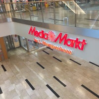 Foto scattata a MediaMarkt da Mutsumi H. il 8/3/2016