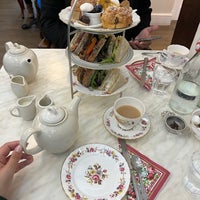 Photo taken at Pettigrew Tea Rooms by Andi🐇 on 5/5/2024