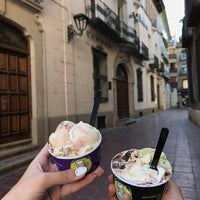 4/17/2017 tarihinde Anastasia L.ziyaretçi tarafından Heladería Tortosa'de çekilen fotoğraf