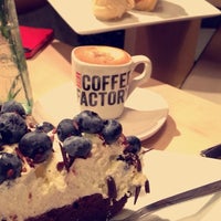 Снимок сделан в The Coffee Factory пользователем Anna L. 9/8/2014