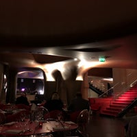 Photo taken at L&amp;#39;Opéra Restaurant by Tucho Q. on 12/15/2018