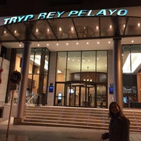 Das Foto wurde bei Hotel Zentral Rey Pelayo Gijón von Dennys L. am 3/24/2015 aufgenommen