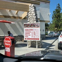 Photo taken at In-N-Out Burger by Jeremiah S. on 8/26/2020