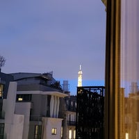 Foto tirada no(a) Renaissance Paris Le Parc Trocadero Hotel por Jeremiah S. em 4/5/2022